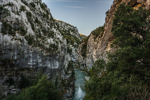 Comment développer un réseau de sentiers écologiques pour la sensibilisation à l'environnement ?